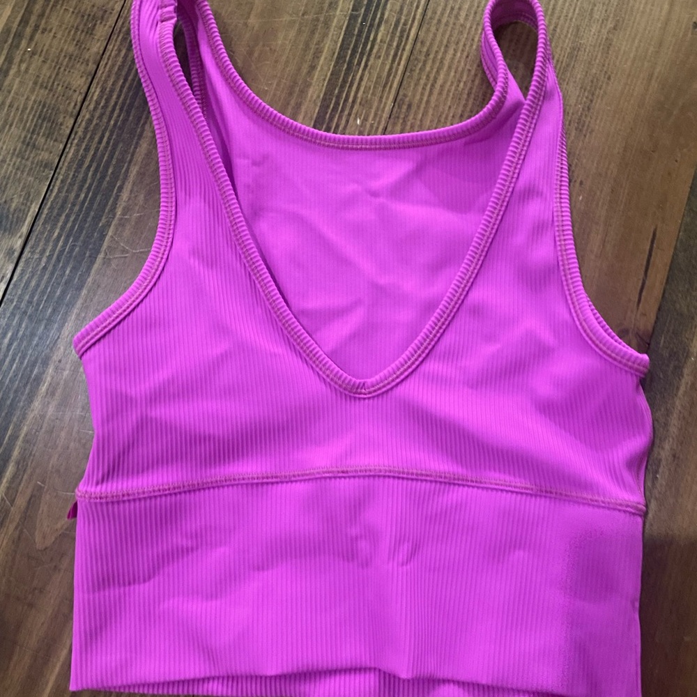 POW PINK pivot tank top size 2 perfect condition